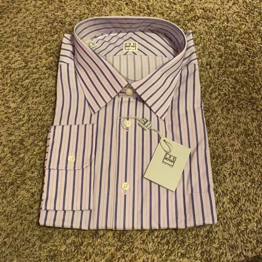 Button up - Picture 2 of 3